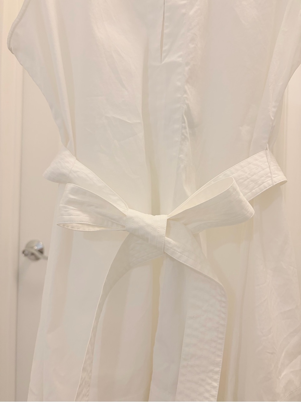 Theory White Sleeveless top - Picture 2 of 6